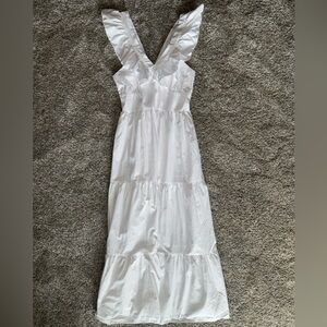 Ruffled sleeve white maxi dress